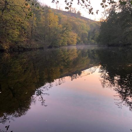 Chambre Sur Une Ile Saint-Bonnet-de-Rochefort Exteriör bild
