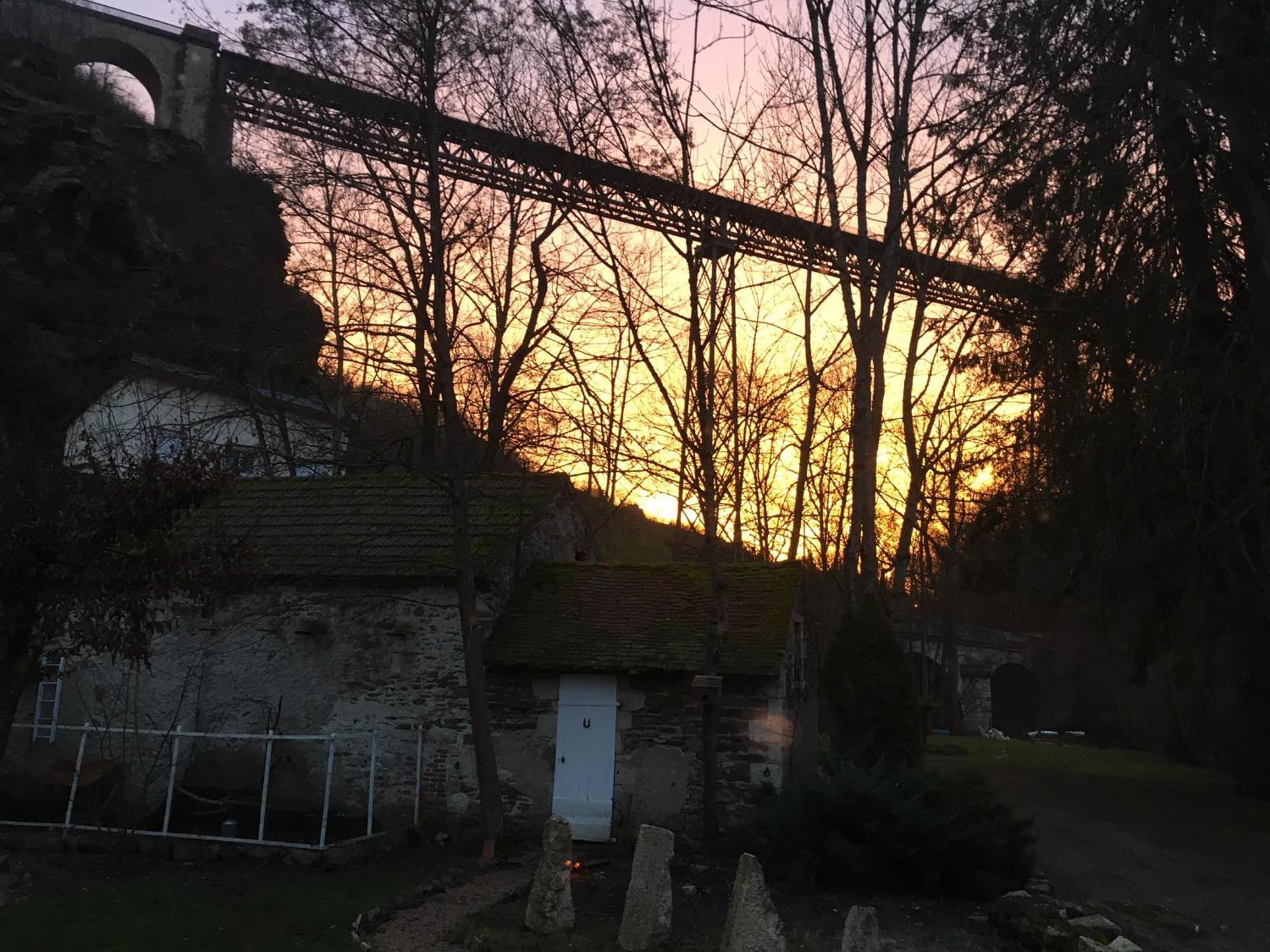 Chambre Sur Une Ile Saint-Bonnet-de-Rochefort Exteriör bild