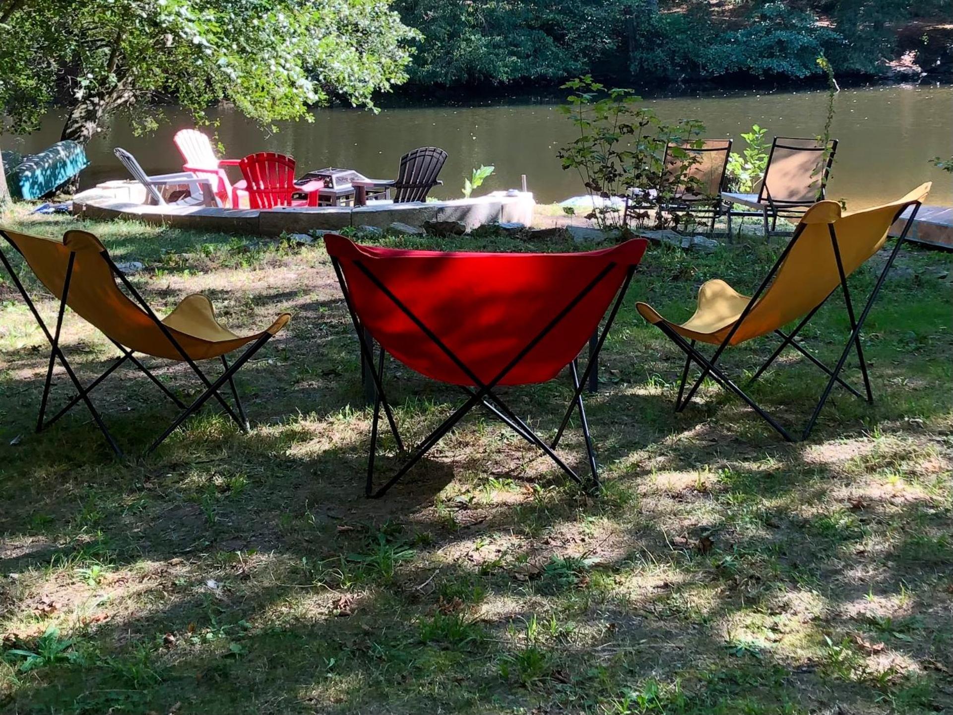 Chambre Sur Une Ile Saint-Bonnet-de-Rochefort Exteriör bild
